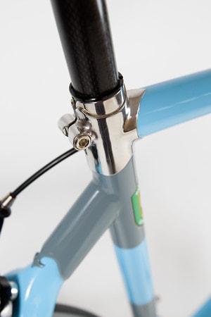 Llewellyn seat lug